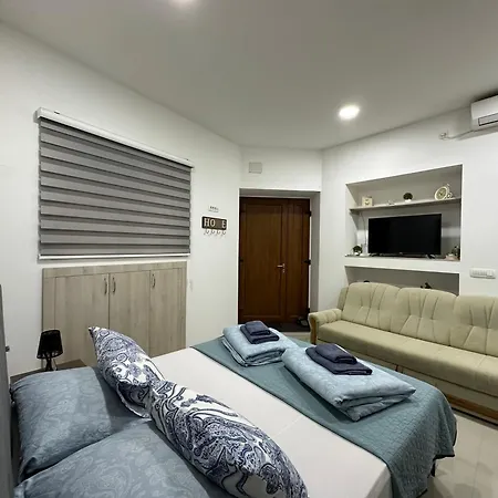 Pensionat Studio In Old Town- With Parking