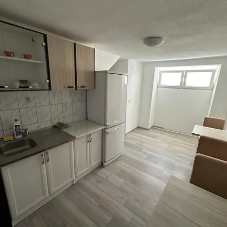 Studio In Old Town- With Parking